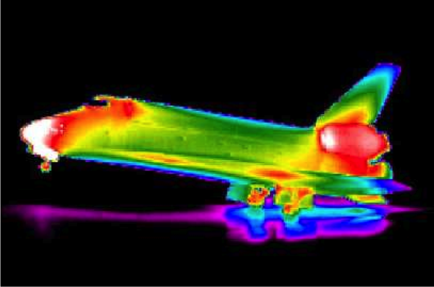 Инфракрасное изображение. Самолет в инфракрасном диапазоне. Самолет в тепловизоре. Инфракрасное излучение в авиации. Тепловизоры в авиации.